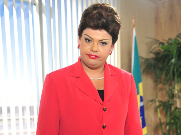 Gustavo Mendes como Dilma no Casseta & Planeta Vai Fundo